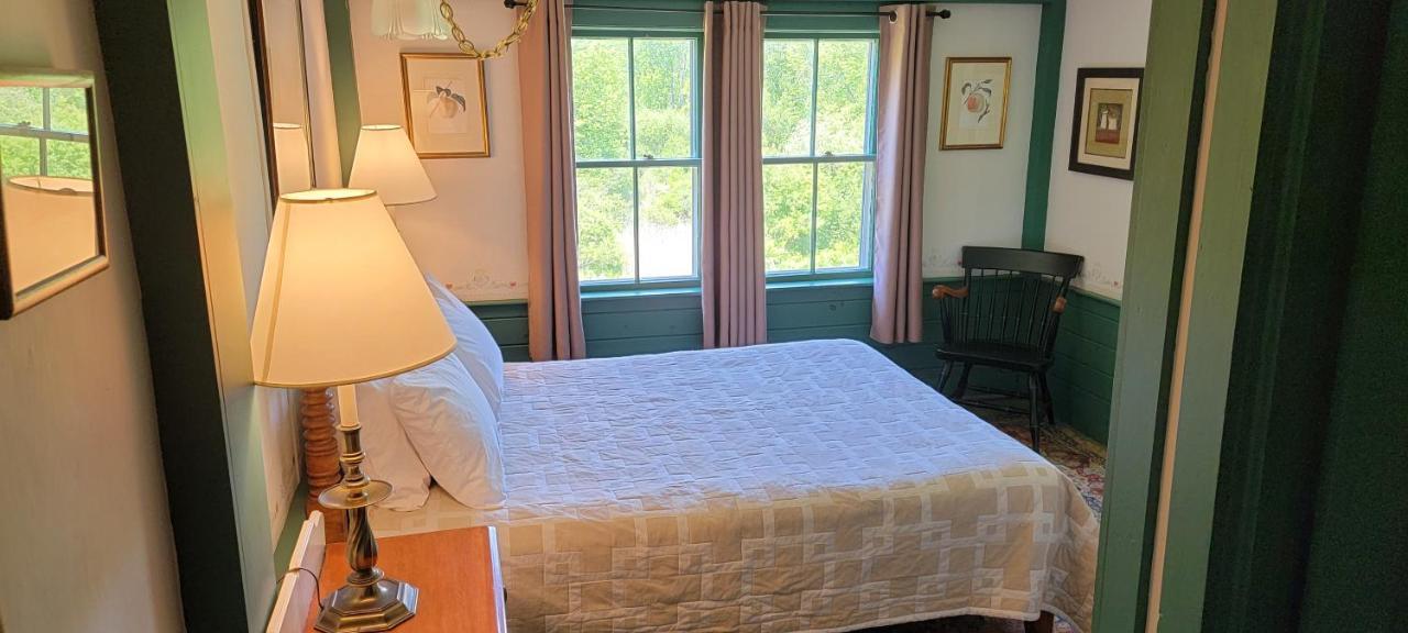 Hawks House Inn Walpole ภายนอก รูปภาพ