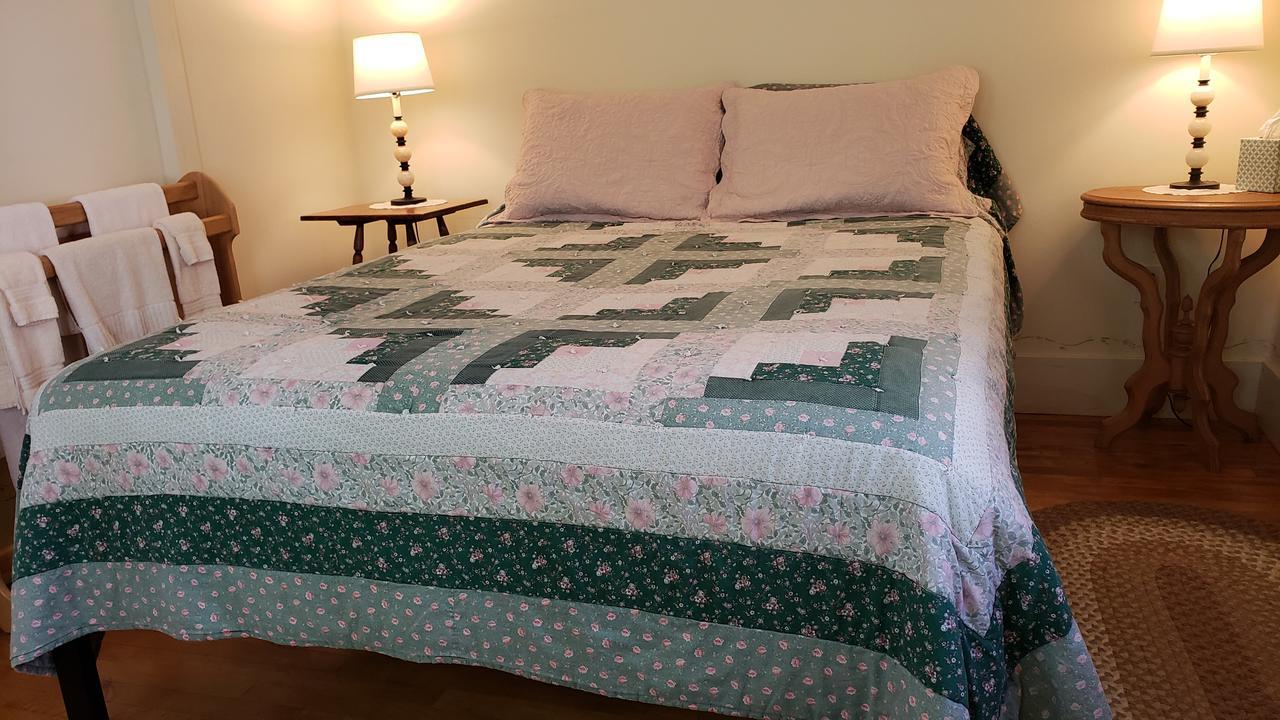 Hawks House Inn Walpole ภายนอก รูปภาพ