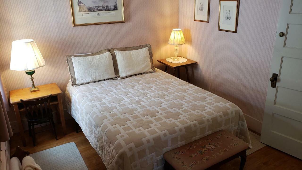 Hawks House Inn Walpole ภายนอก รูปภาพ